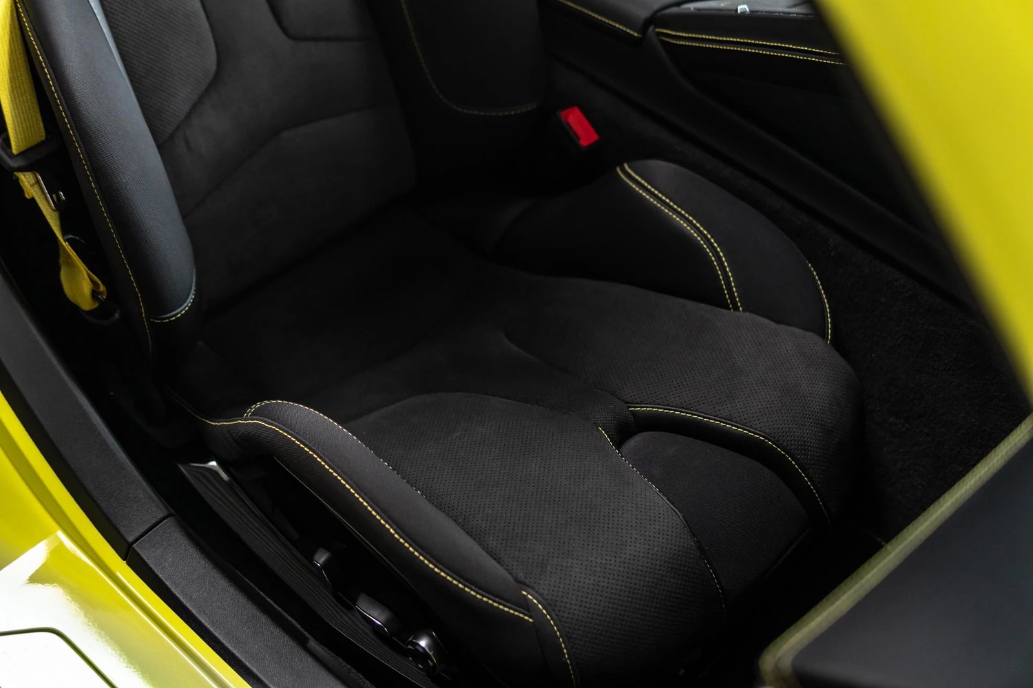 Chevrolet Corvette C8 13