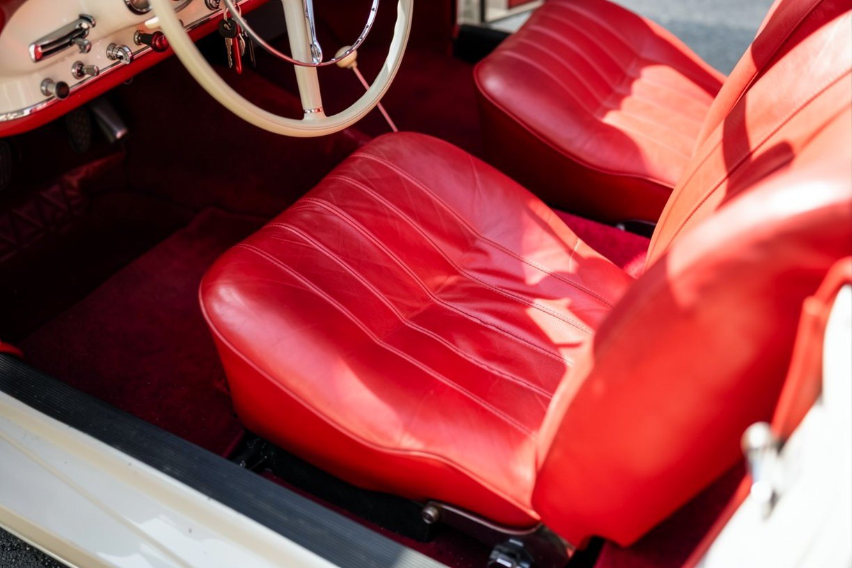 Mercedes-Benz 190 SL W121 8