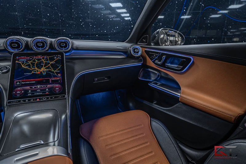 Mercedes-Benz C 200 AMG Line 13