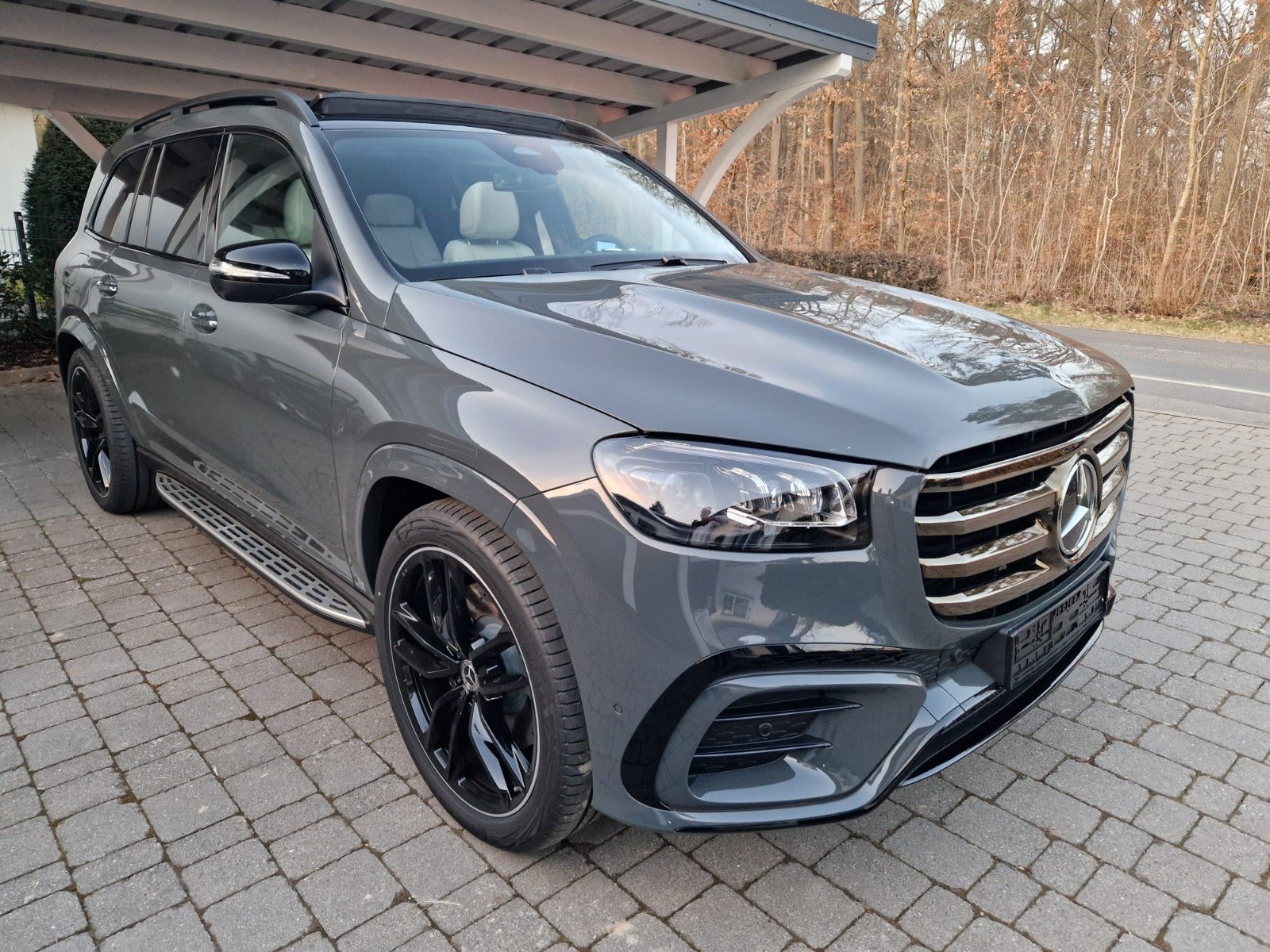 Mercedes-Benz GLS 450 AMG 5