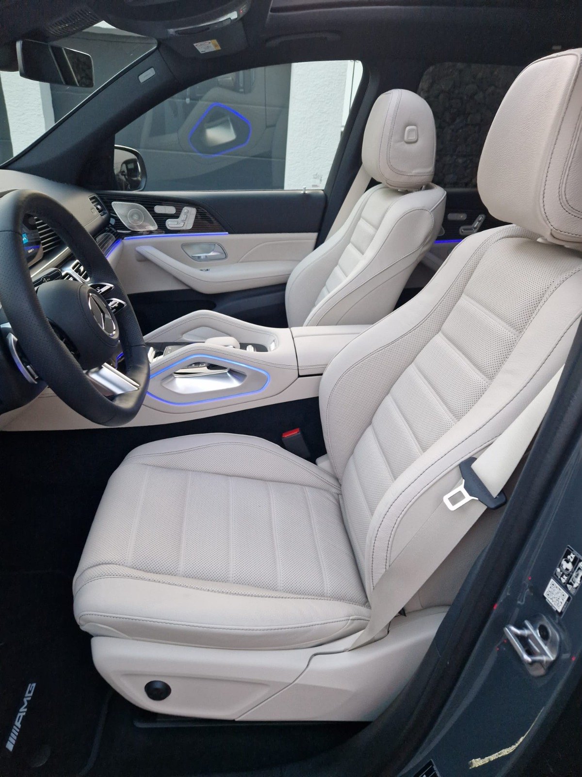 Mercedes-Benz GLS 450 AMG 11