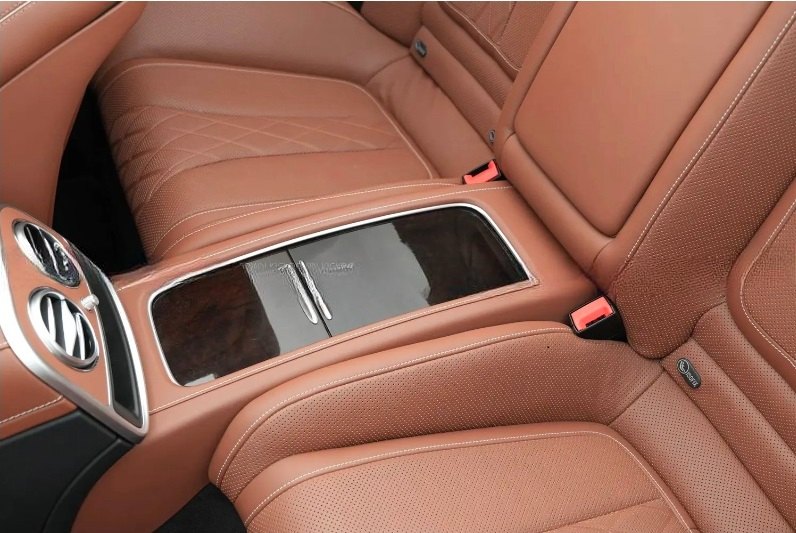 Mercedes Benz S560 Cabriolet 11