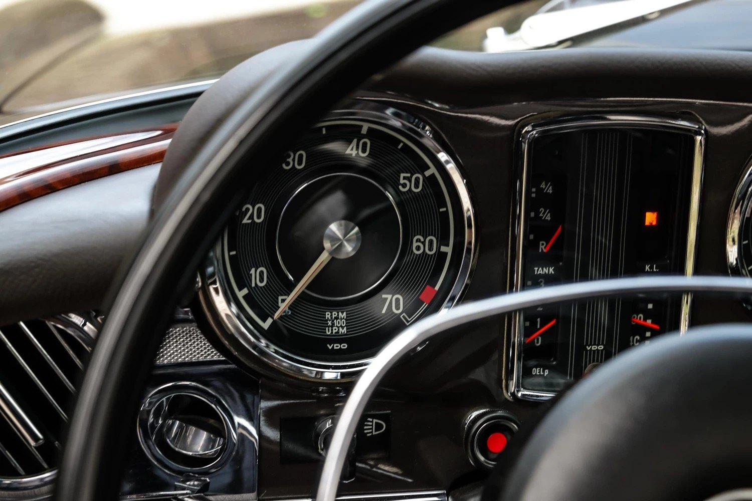 Mercedes Benz SL 280 Pagode 10