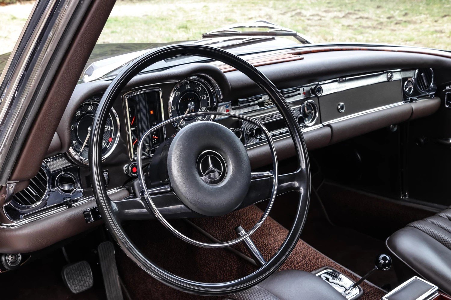 Mercedes Benz SL 280 Pagode 11