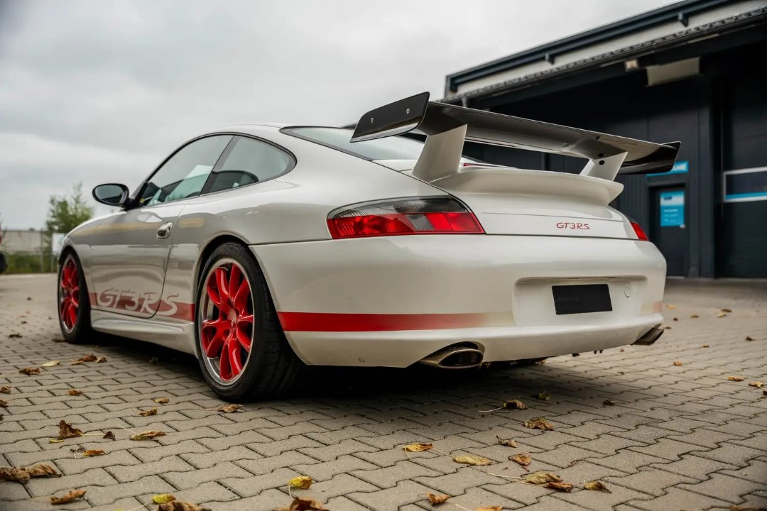 Porsche 911 996 GT3 RS 5