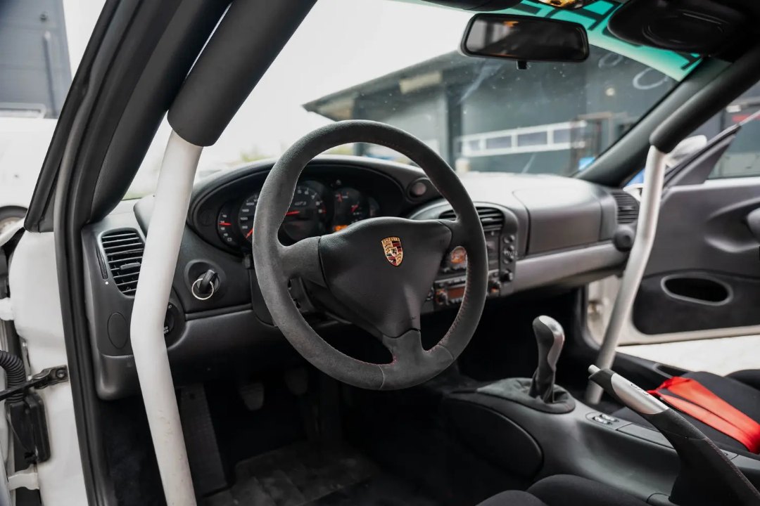 Porsche 911 996 GT3 RS 10