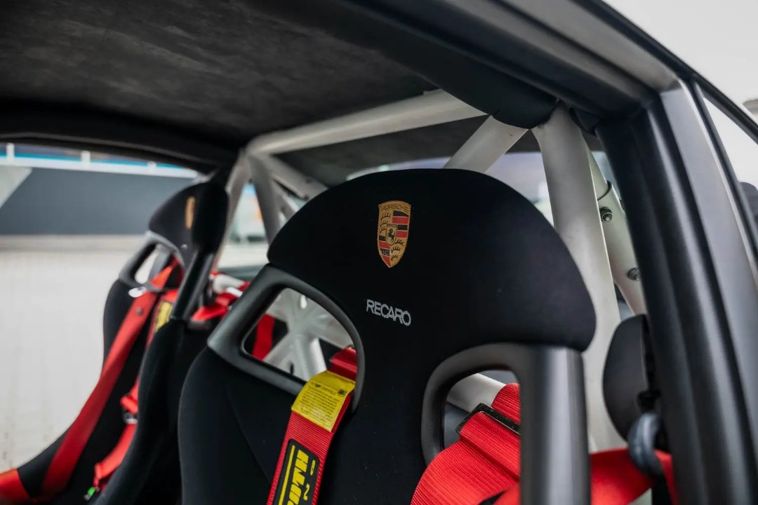 Porsche 911 996 GT3 RS 16