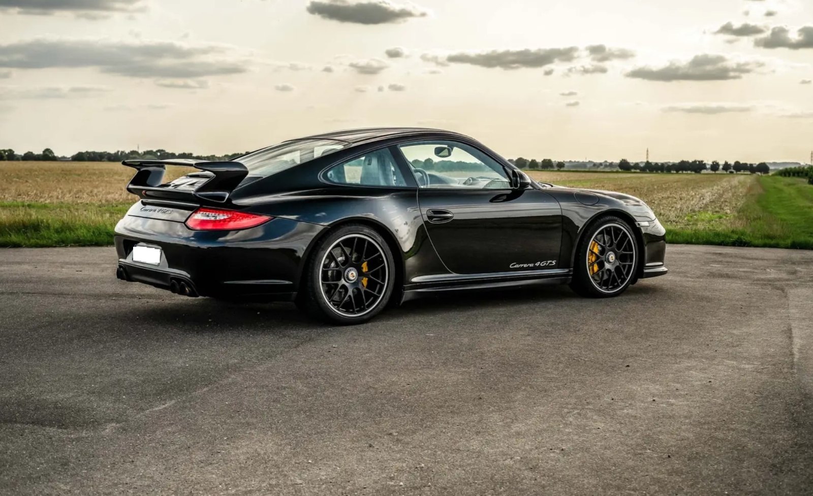 Porsche 911 997.2 Carrera 4 GTS 3