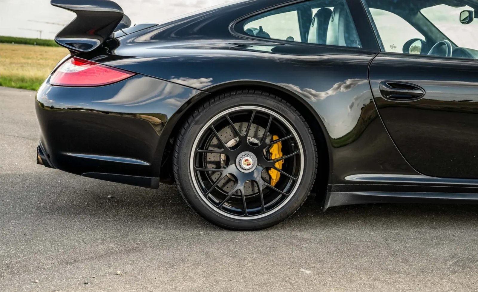 Porsche 911 997.2 Carrera 4 GTS 5