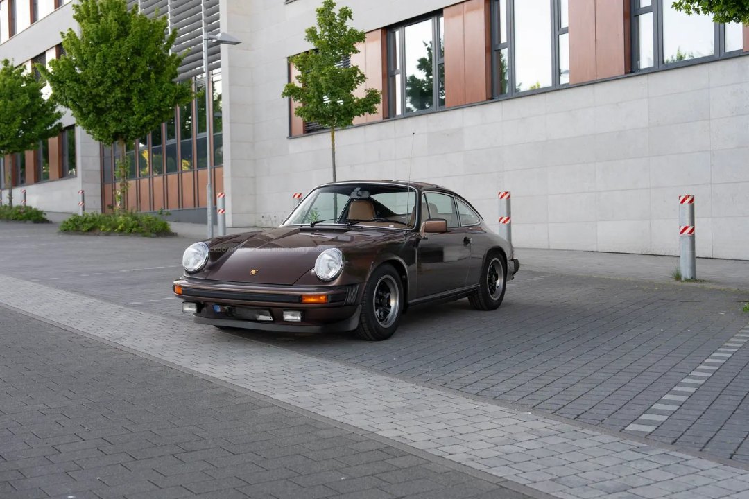 Porsche 911S 6