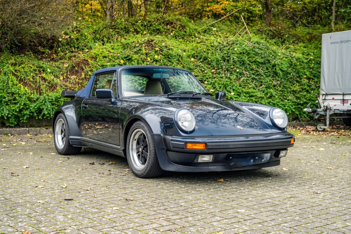 Porsche 930 2