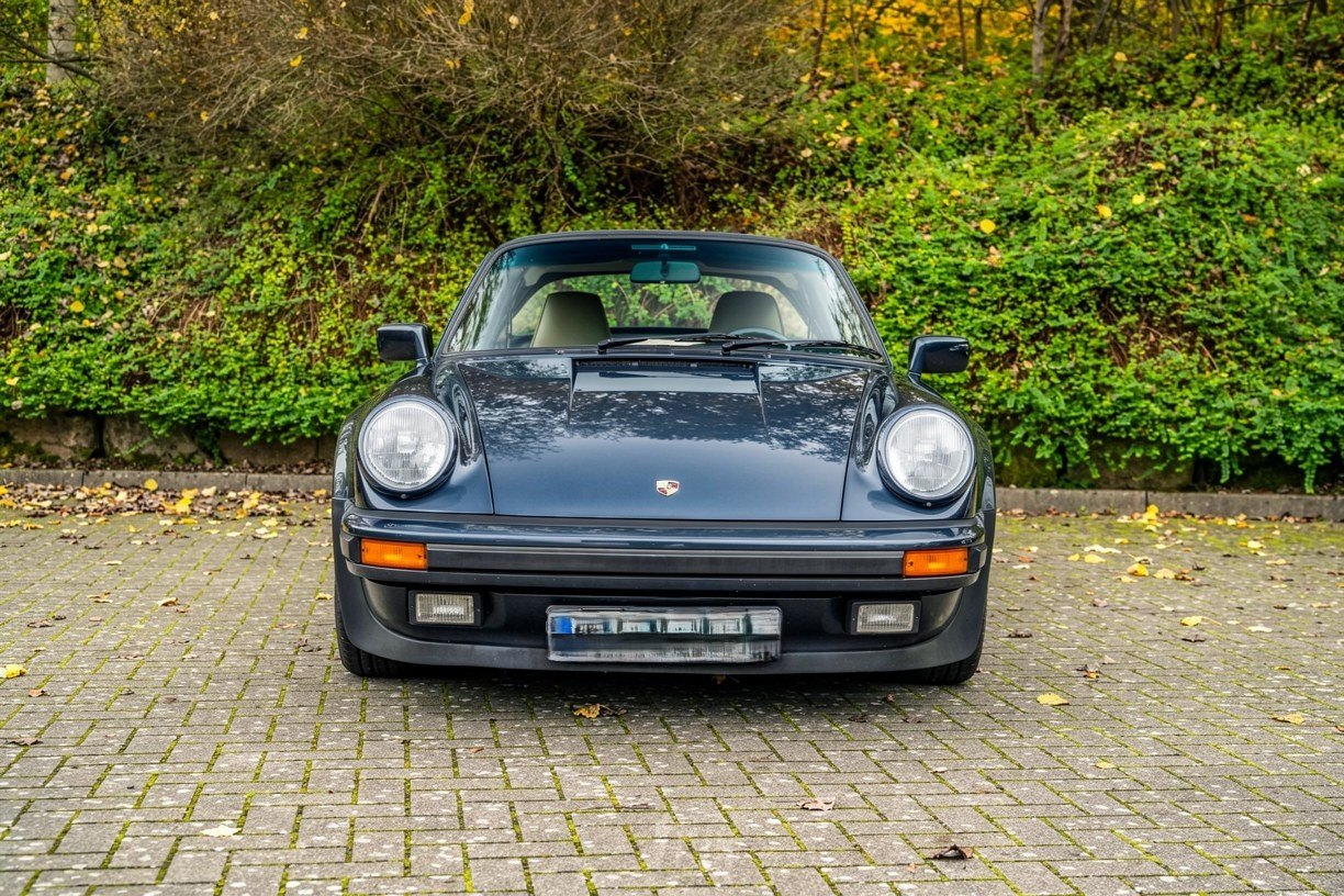 Porsche 930 3