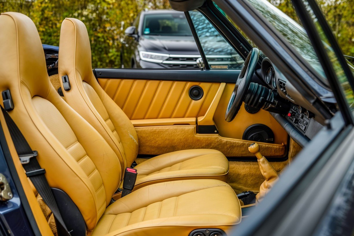 Porsche 930 9