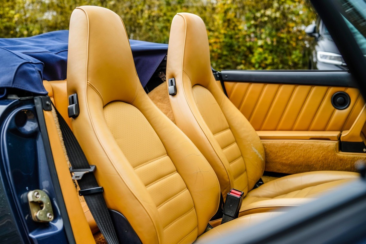 Porsche 930 10