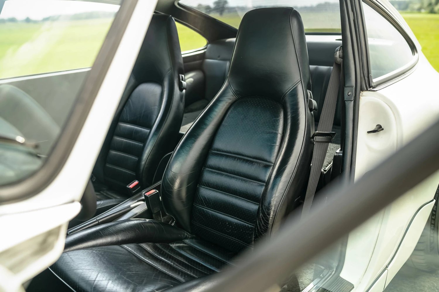 Porsche 964 911 Carrera 4 11