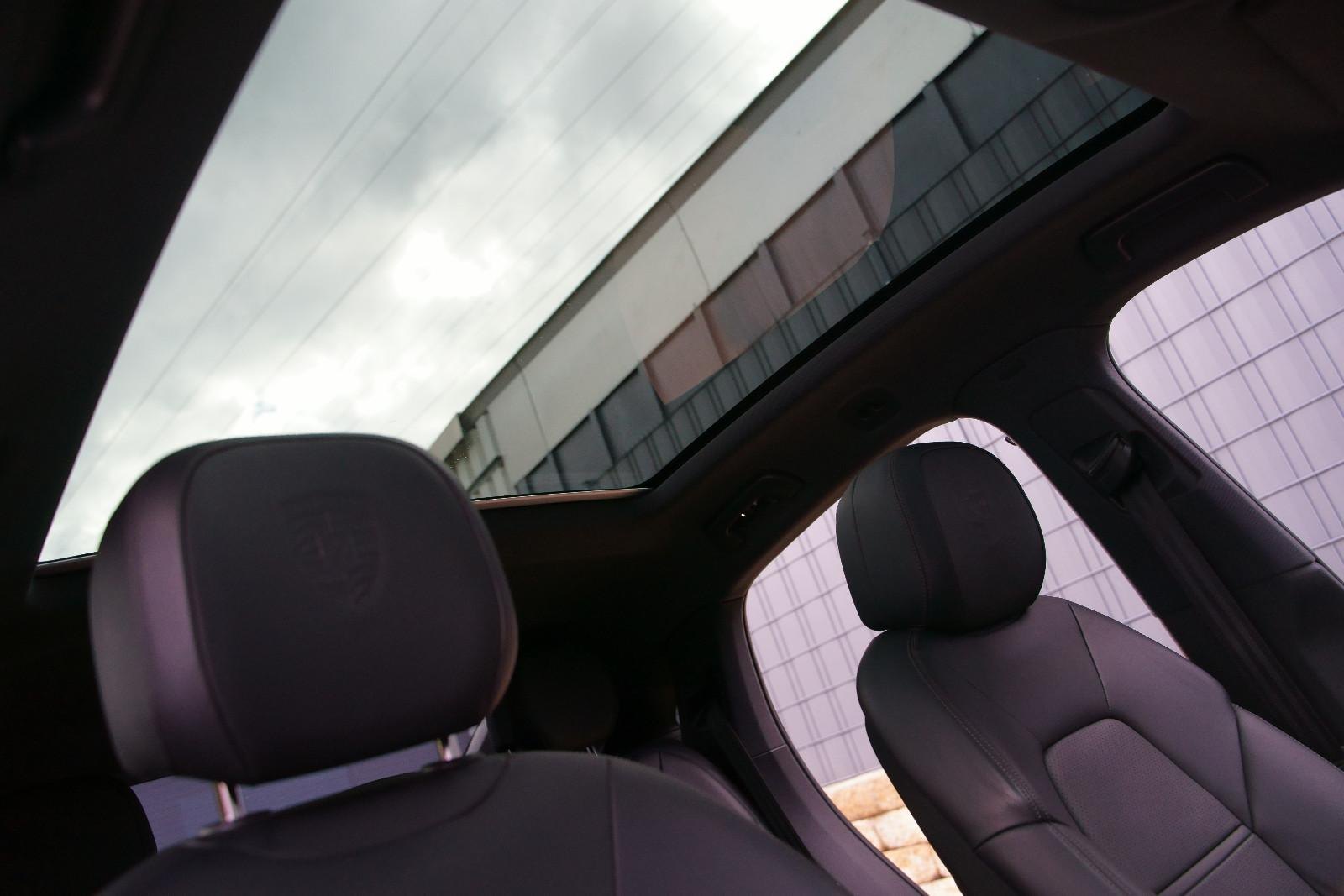 Porsche Cayenne Coupe S E-Hybrid 10