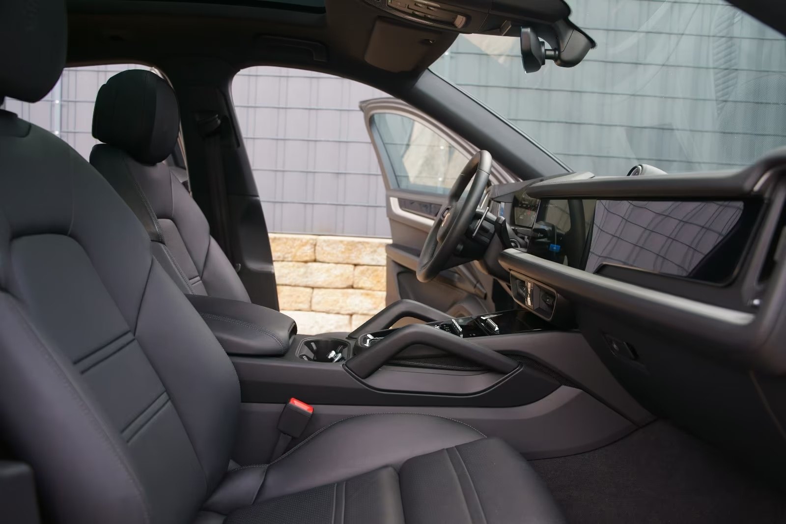 Porsche Cayenne Coupe S E-Hybrid 13